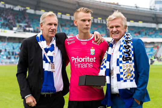 IFK Göteborgs målvakt Pontus Dahlberg får pris som