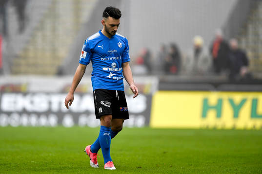 Halmstads Sead Haksabanovic går av skadad