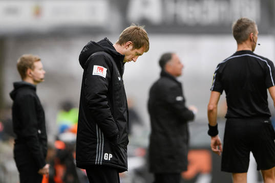 Östersunds tränare Graham Potter deppar