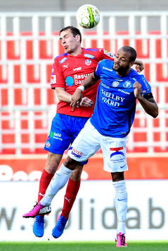 Helsingborgs Frederik Helstrup och Trelleborgs Salif Camara