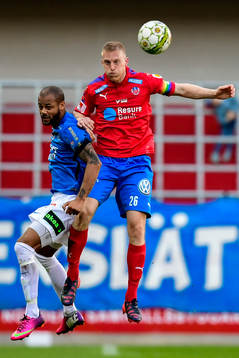 Trelleborgs Salif Camara Jönsson och Helsingborgs Peter