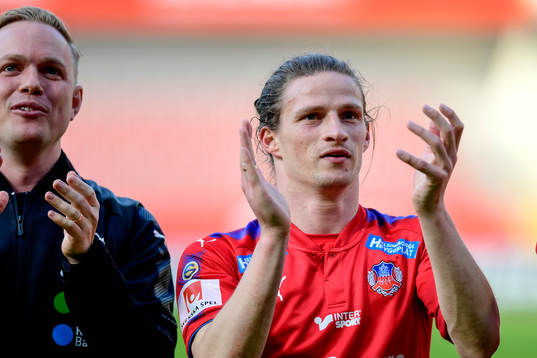 Helsingborgs Jesper Lange tackar publiken