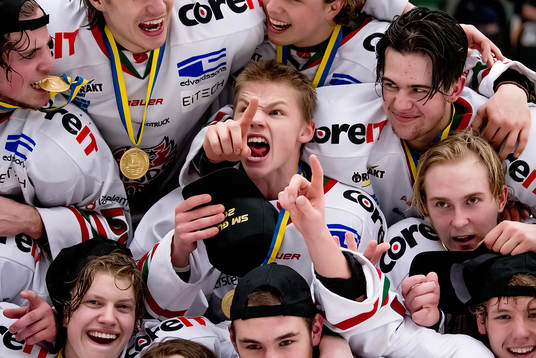 Modo jubel med medaljer