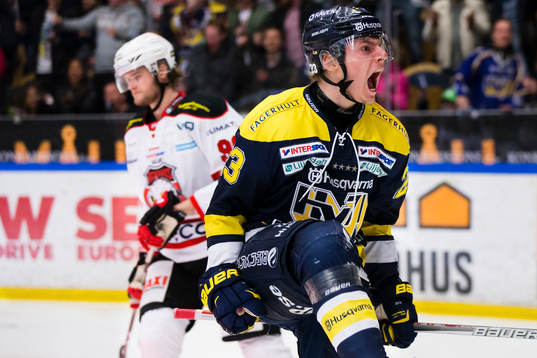 s Lias Andersson jublar