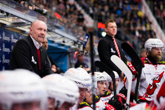 Malmö Redhawks tränare Peter Andersson och assisterande