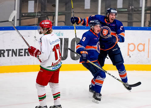 Växjös Lis Robert och Frej McLaughlin jublar