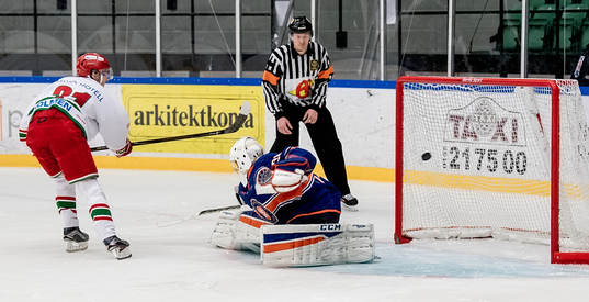 MODOs William Eriksson gör mål på straff på Växjös