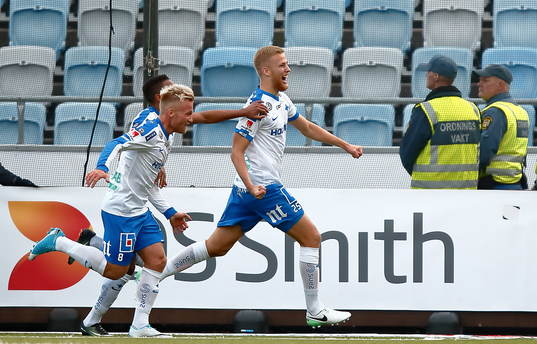 Norrköpings Filip Dagerstål jublar
