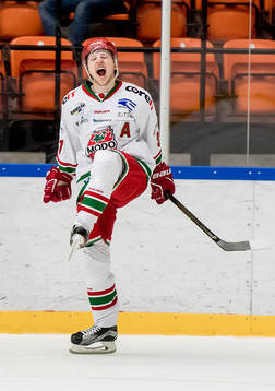 MODOs William Eriksson jublar