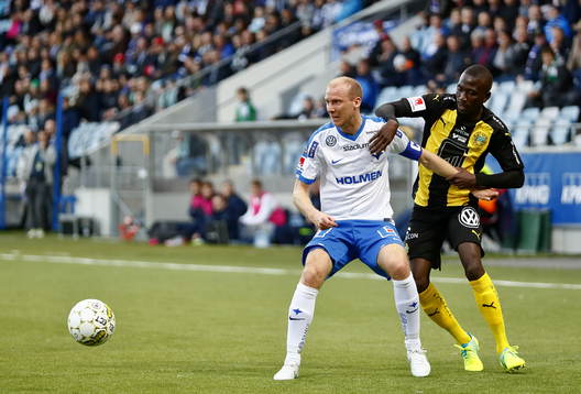 Norrköpings Andreas Johansson och Hammarbys Pa Amat Dibba