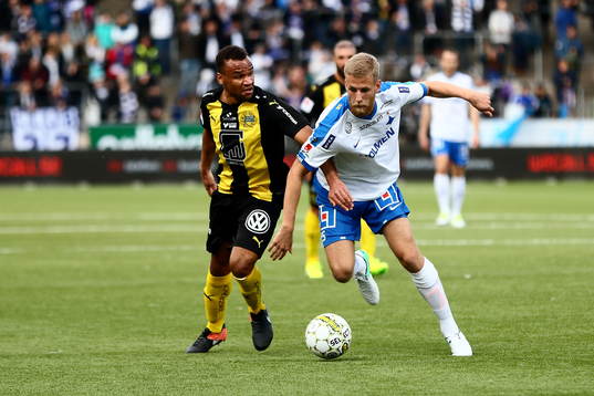 Norrköpings Filip Dagerstål och Hammarbys Joseph Aidoo