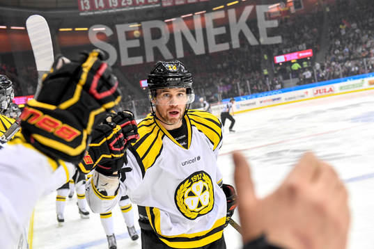 Bläddra bland fler bilder av Ishockey, SHL, Semifinal 1, Frölunda - Brynäs