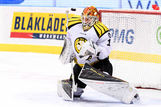 Brynäs målvakt Felix Sandström