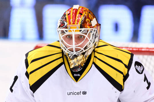 Brynäs målvakt Felix Sandström
