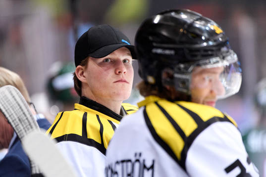 Brynäs målvakt Oliver Dackell