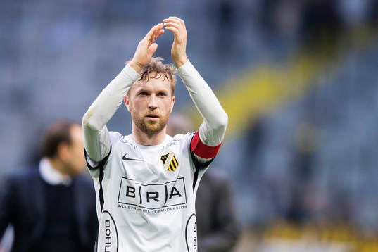 Häckens Rasmus Lindgren tackar publiken