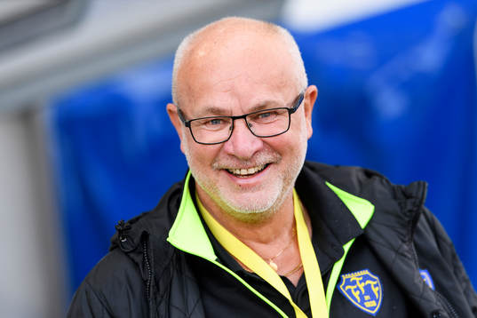 Falkenbergs sportchef Håkan Nilsson före fotbollsmatchen