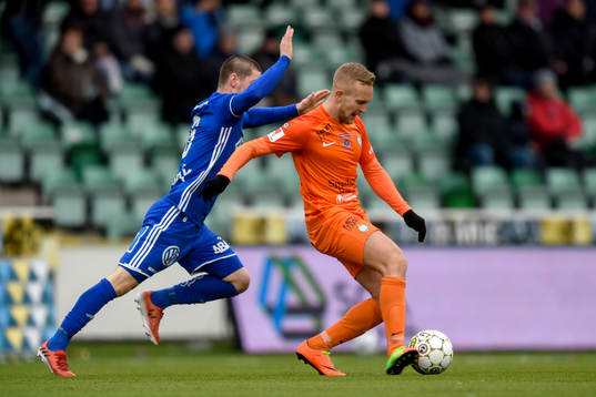 Sundsvalls Kristinn Freyr Sigurdsson och AFC Eskilstunas