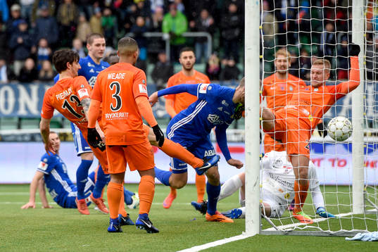 Sundsvalls Marcus Danielson gör 3-1 och får samtidigt en