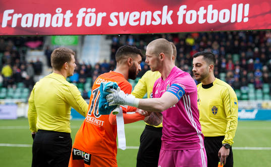 AFC Eskilstunas Omar Eddahri och Sundsvalls målvakt Tommy