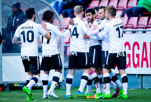 Örebros Ferhad Ayaz gör 1-0 och jublar