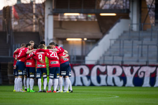 Örgryte samlade innan fotbollsmatchen i Superettan mellan