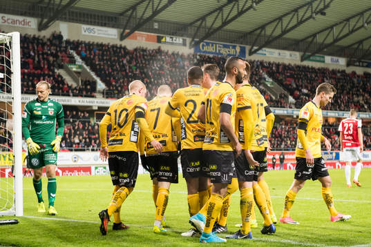 Elfsborgs spelare jublar