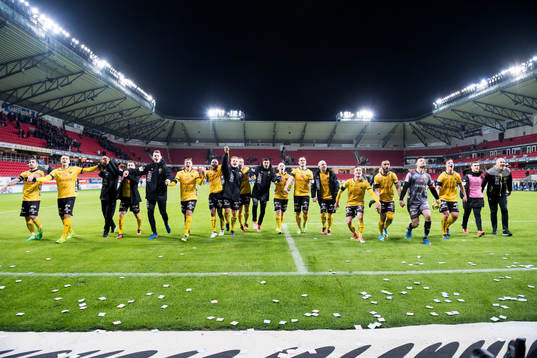 Elfsborgs spelare tackar supportrarna