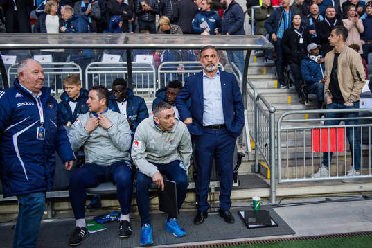 Djurgårdens tränare Özcan Melkemichel och assisterande