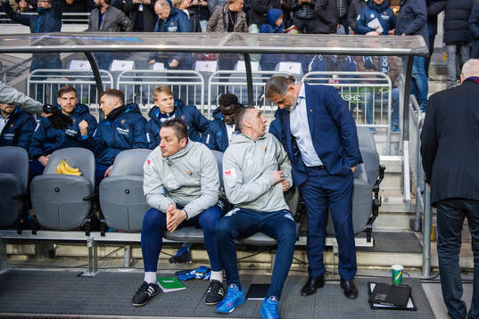 Djurgårdens tränare Özcan Melkemichel och assisterande