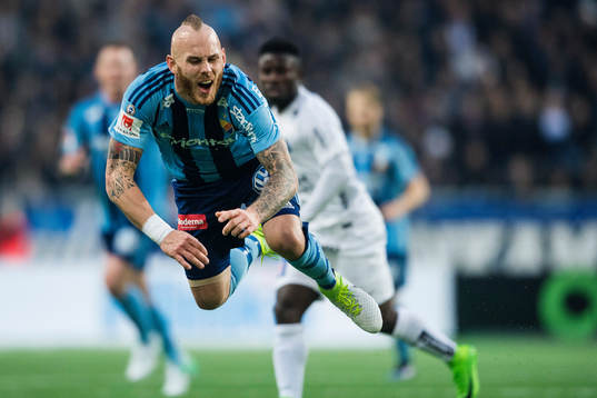 Djurgårdens Magnus Eriksson faller