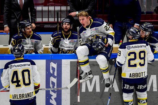 s Lias Andersson reagerar