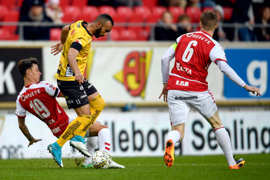 Kalmars Melker Hallberg och Elfsborgs Issam Jebali
