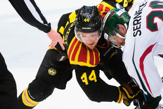 Brynäs Jacob Blomqvist och Frölundas Joel Lundqvist
