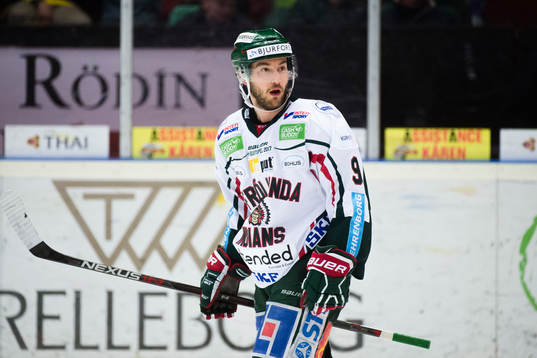 Frölundas Casey Wellman jublar