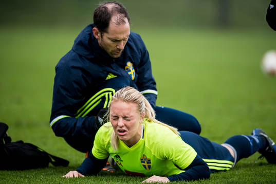 Mimmi Larsson får behandling