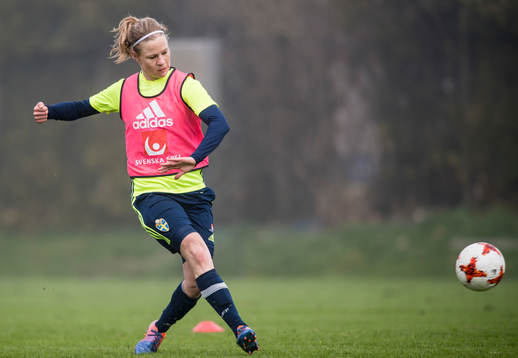 Katrin Schmidt