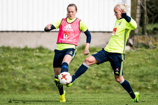 Magdalena Eriksson och Caroline Seger