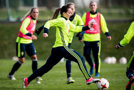 Kosovare Asllani