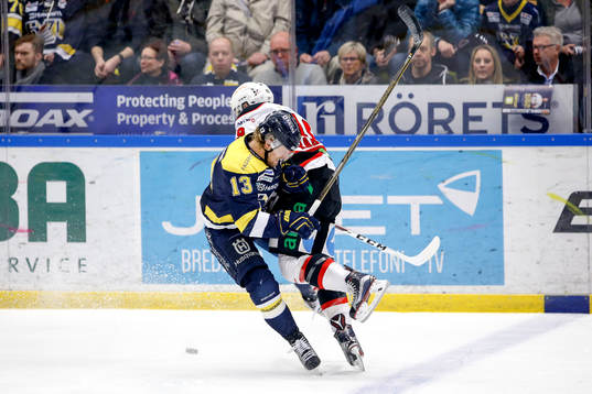 s Oscar Sundh och Malmö Redhawks Rhett Rakhshani