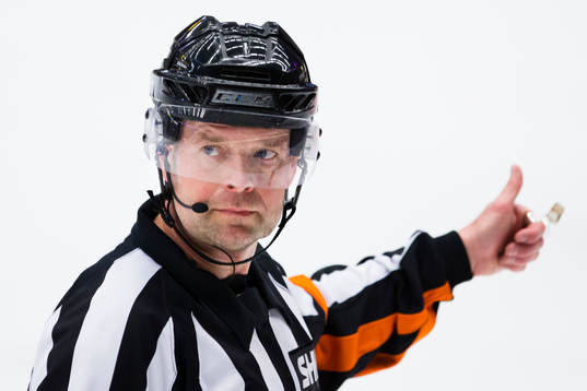Domaren Patrik Sjöberg