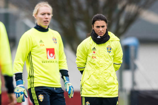 Målvakt Hedvig Lindahl och målvakt Zecira Musovic