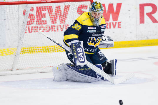 s målvakt Linus Söderström