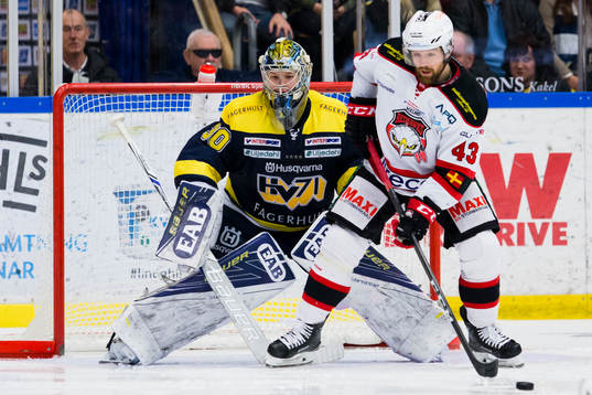 s målvakt Linus Söderström mot Malmö Redhawks Nichlas