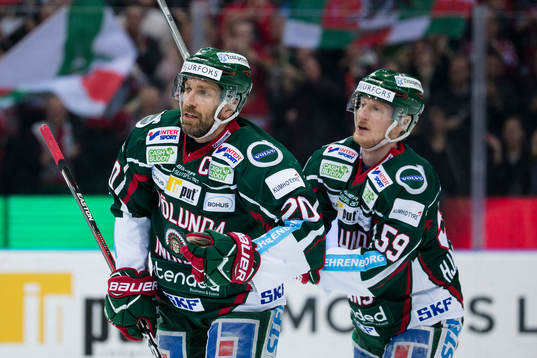 Frölundas Joel Lundqvist och 3-2 målskytten Simon