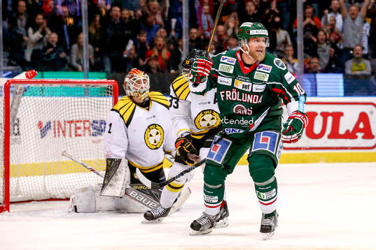 Frölundas Sean Bergenheim jublar