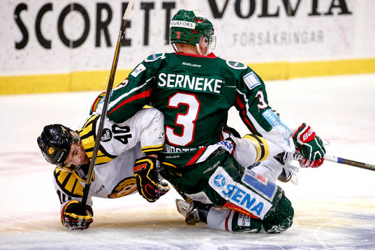 Frölundas Carl Grundström och Brynäs Jesper Jensen