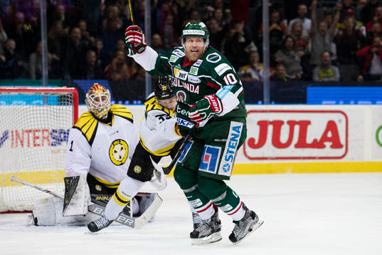 Frölundas Sean Bergenheim jublar