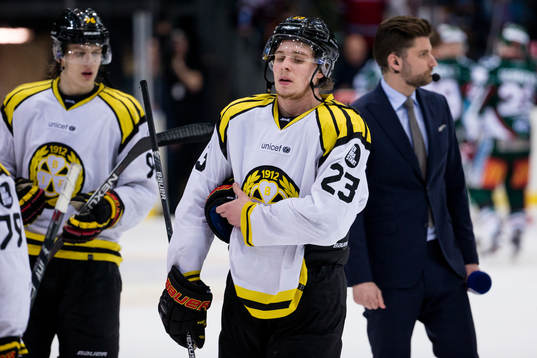 Brynäs Lucas Carlsson deppar