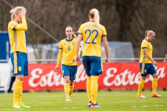 Sveriges Kosovare Asllani deppar